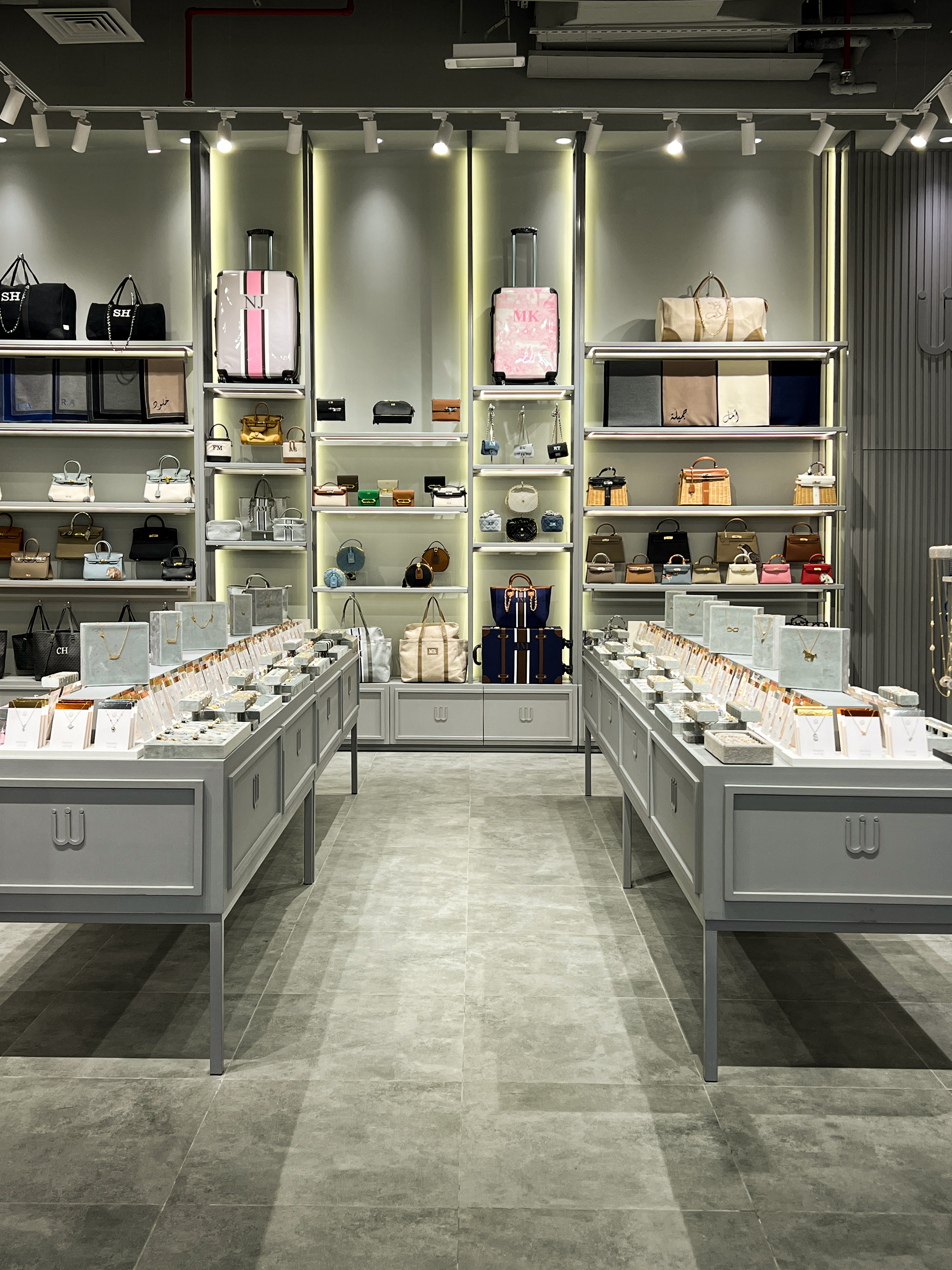 Interior view 4